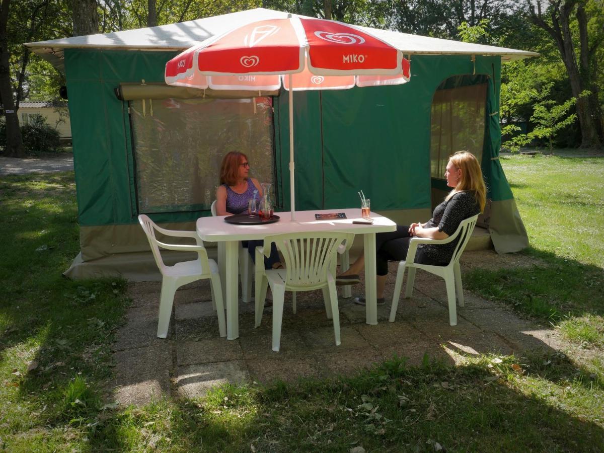 Camping Le Chassezac Sampzon Екстер'єр фото